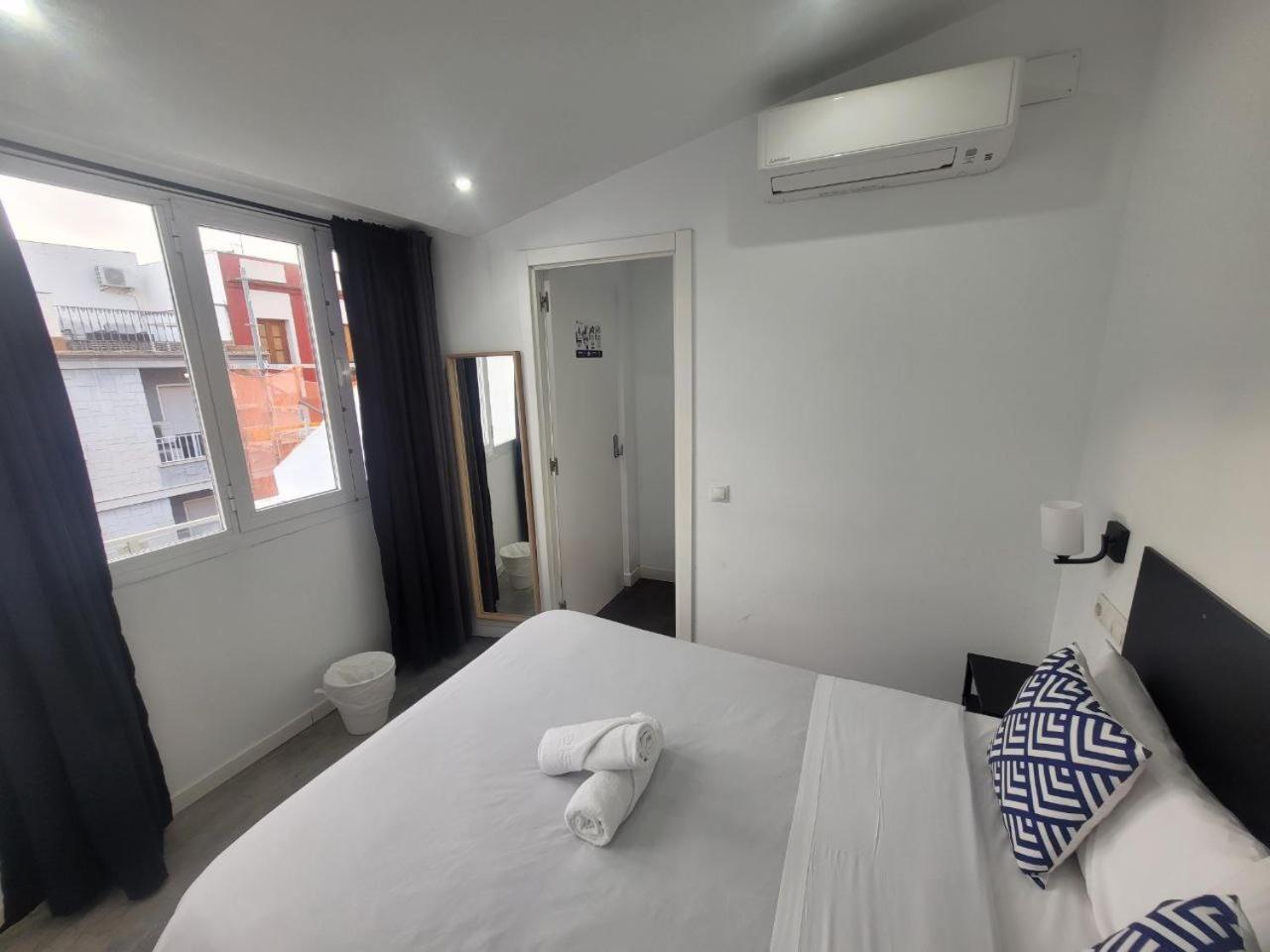 Ayz Frailes - Auto Check-In Property (Adults Only) Málaga Exterior foto
