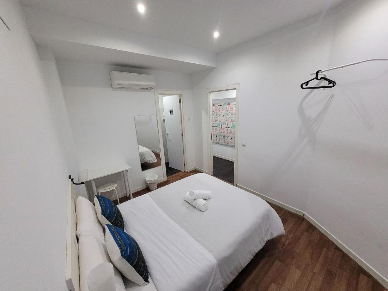 Ayz Frailes - Auto Check-In Property (Adults Only) Málaga Exterior foto
