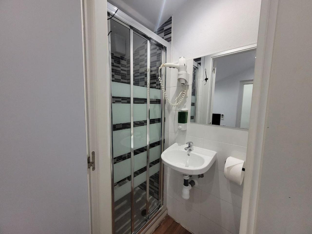 Ayz Frailes - Auto Check-In Property (Adults Only) Málaga Exterior foto