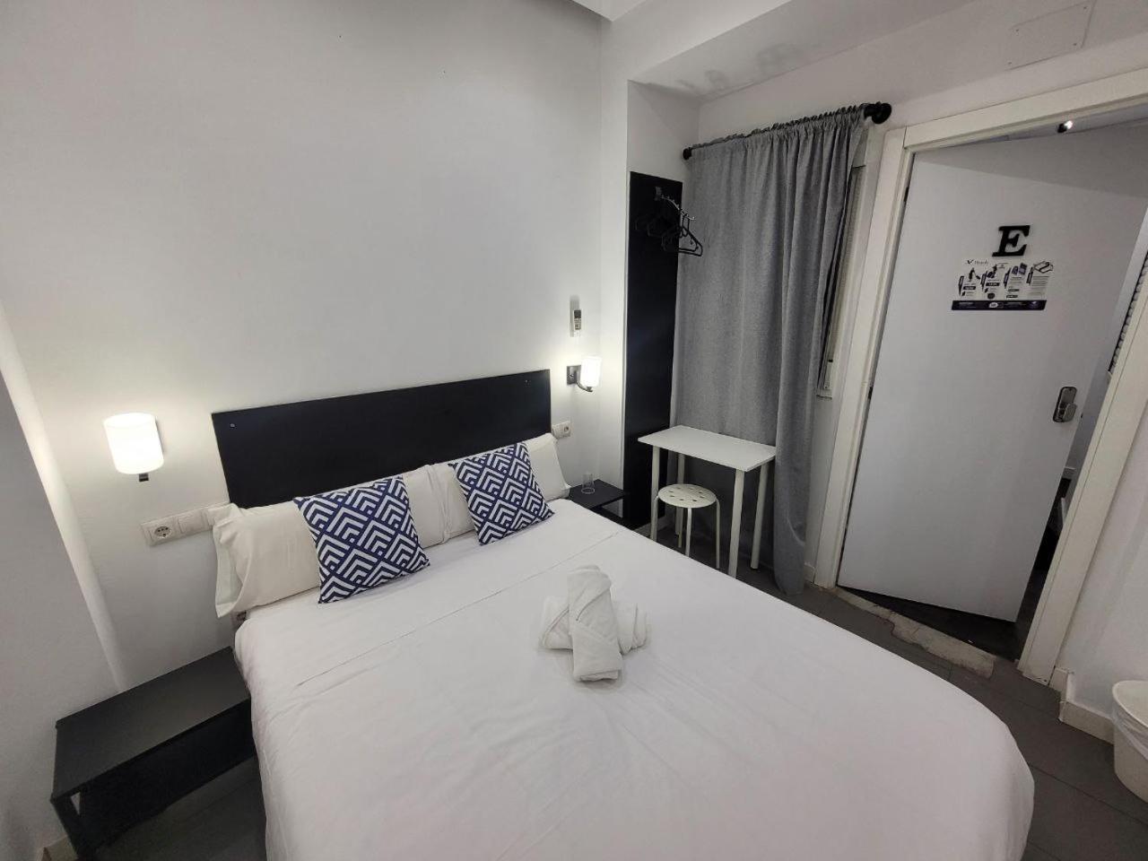 Ayz Frailes - Auto Check-In Property (Adults Only) Málaga Exterior foto