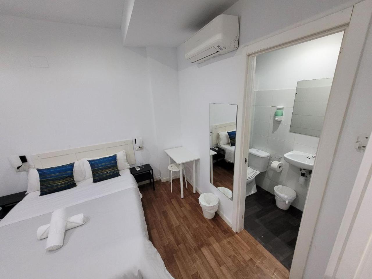 Ayz Frailes - Auto Check-In Property (Adults Only) Málaga Exterior foto
